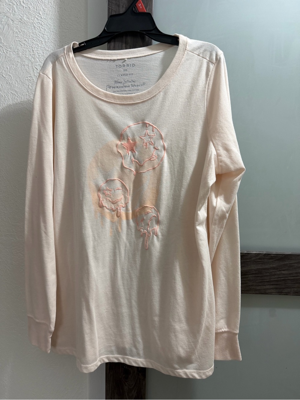 torrid Cream Long Sleeve Tee with Pale Pink Ice Cream Motif